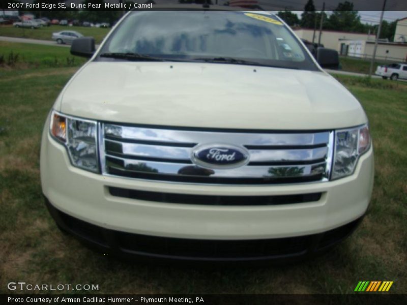 Dune Pearl Metallic / Camel 2007 Ford Edge SE