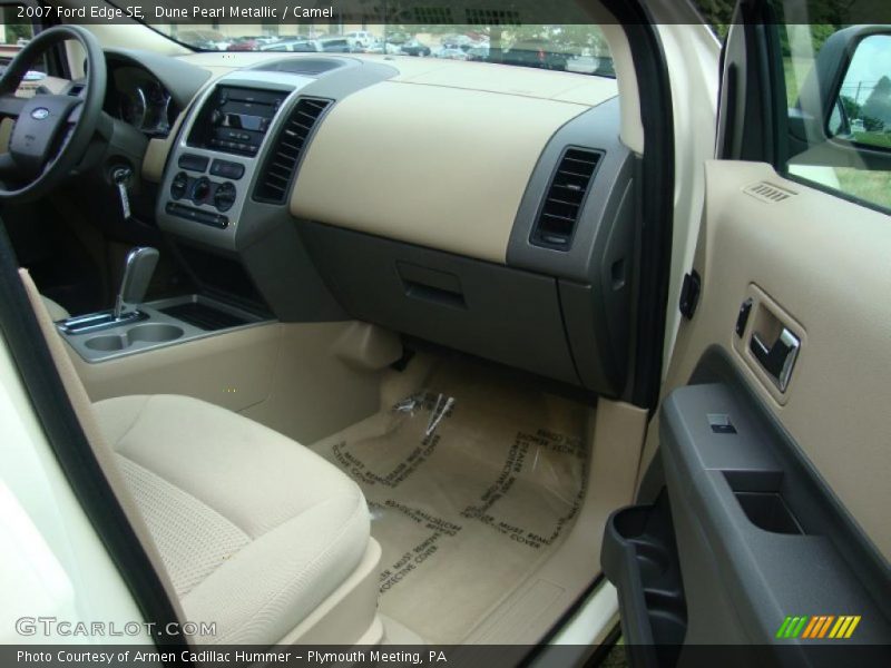 Dune Pearl Metallic / Camel 2007 Ford Edge SE