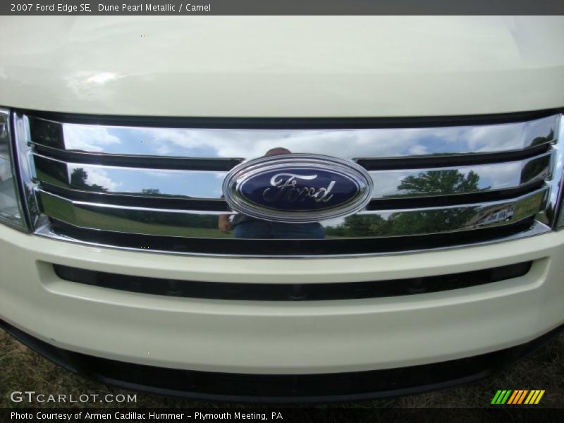 Dune Pearl Metallic / Camel 2007 Ford Edge SE