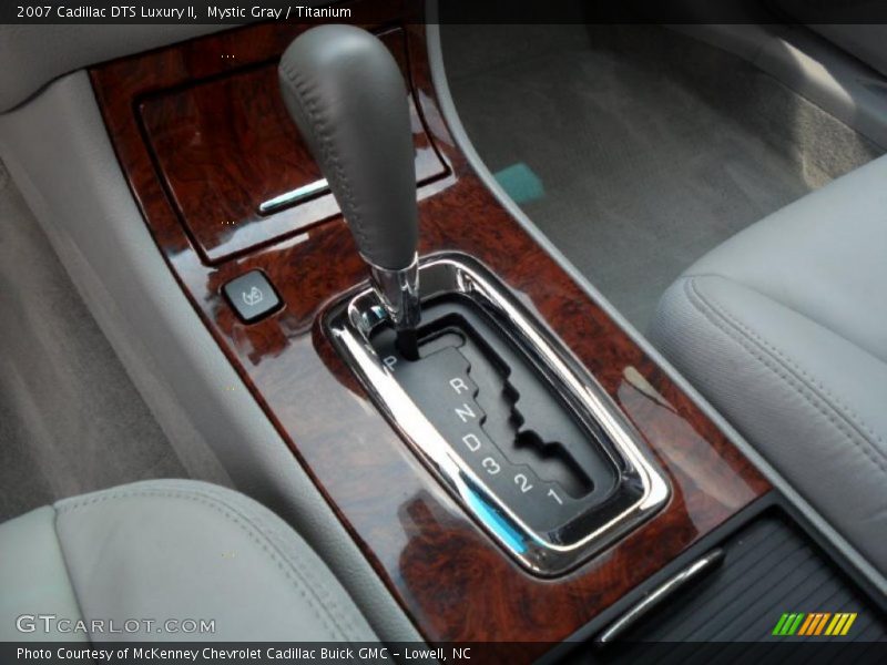 Mystic Gray / Titanium 2007 Cadillac DTS Luxury II
