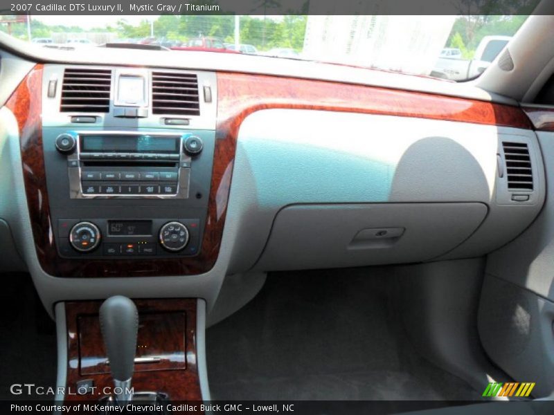Mystic Gray / Titanium 2007 Cadillac DTS Luxury II
