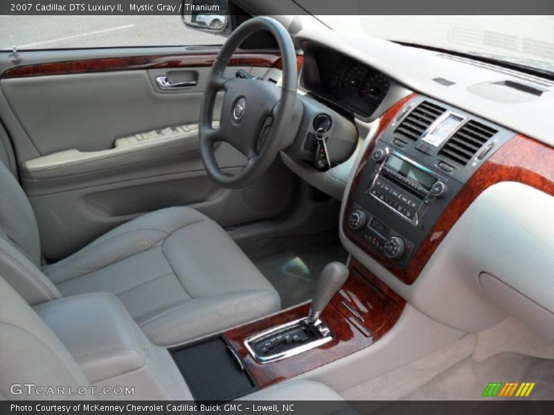 Mystic Gray / Titanium 2007 Cadillac DTS Luxury II