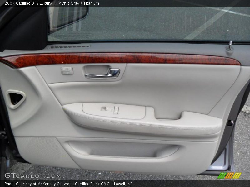 Mystic Gray / Titanium 2007 Cadillac DTS Luxury II