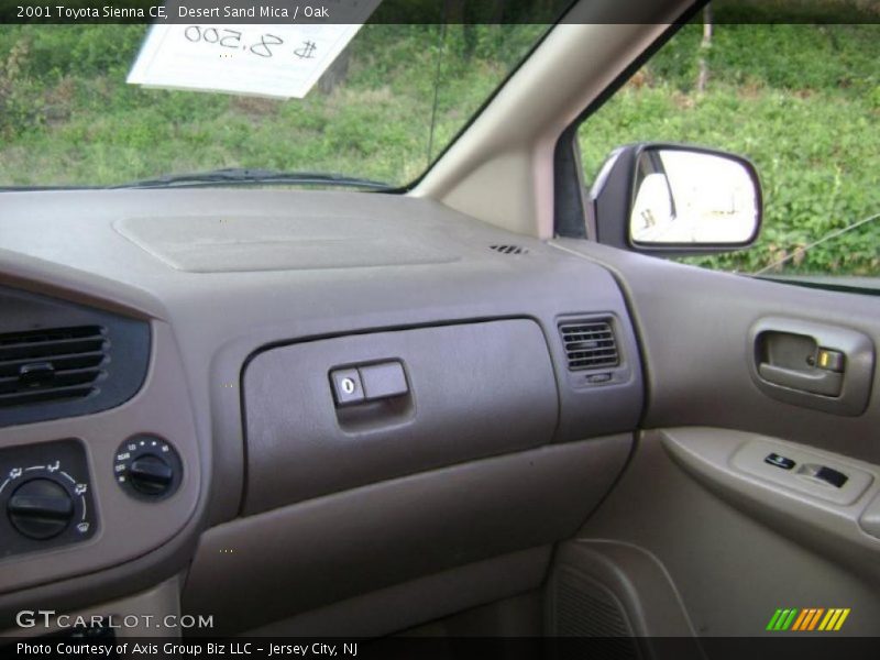 Desert Sand Mica / Oak 2001 Toyota Sienna CE