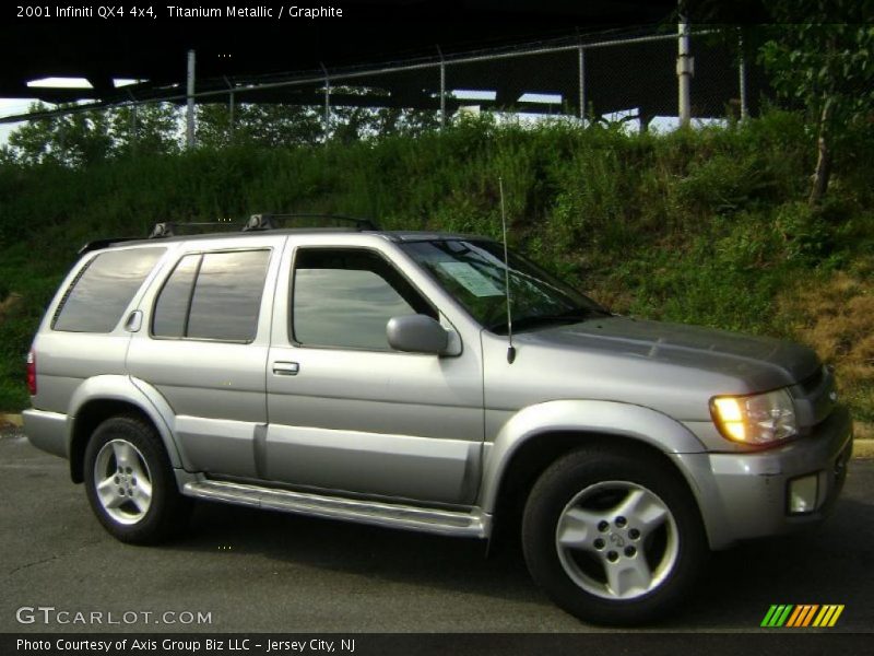 Titanium Metallic / Graphite 2001 Infiniti QX4 4x4