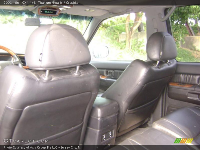 Titanium Metallic / Graphite 2001 Infiniti QX4 4x4