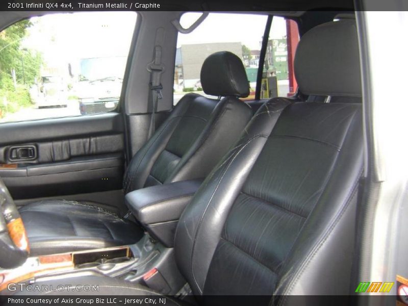 Titanium Metallic / Graphite 2001 Infiniti QX4 4x4