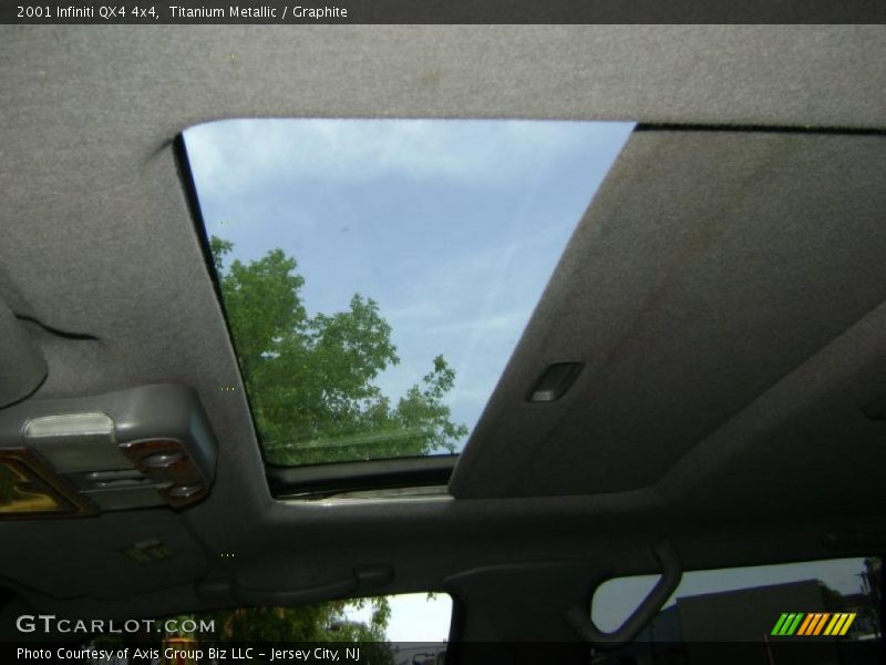 Titanium Metallic / Graphite 2001 Infiniti QX4 4x4