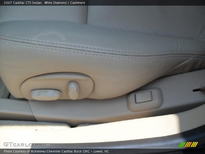 White Diamond / Cashmere 2007 Cadillac CTS Sedan