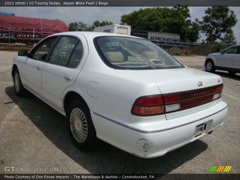 Aspen White Pearl / Beige 2001 Infiniti I 30 Touring Sedan