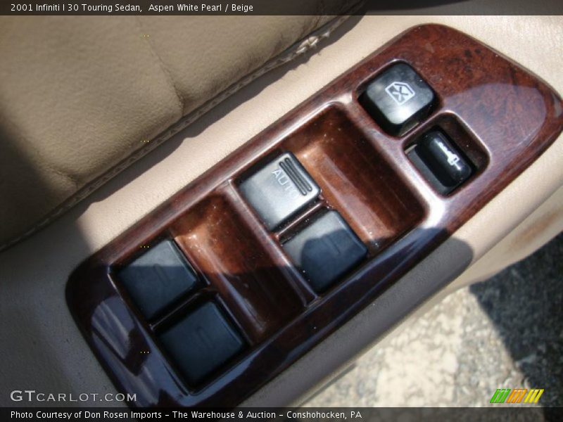 Aspen White Pearl / Beige 2001 Infiniti I 30 Touring Sedan