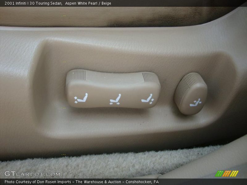 Aspen White Pearl / Beige 2001 Infiniti I 30 Touring Sedan