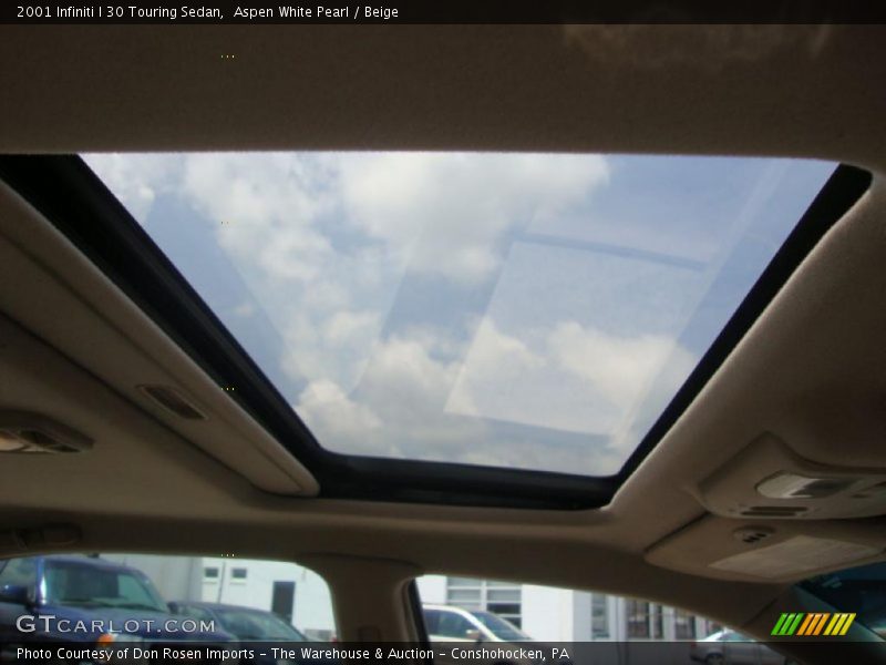 Aspen White Pearl / Beige 2001 Infiniti I 30 Touring Sedan