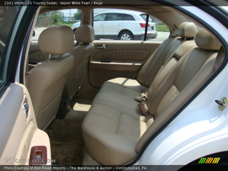 Aspen White Pearl / Beige 2001 Infiniti I 30 Touring Sedan