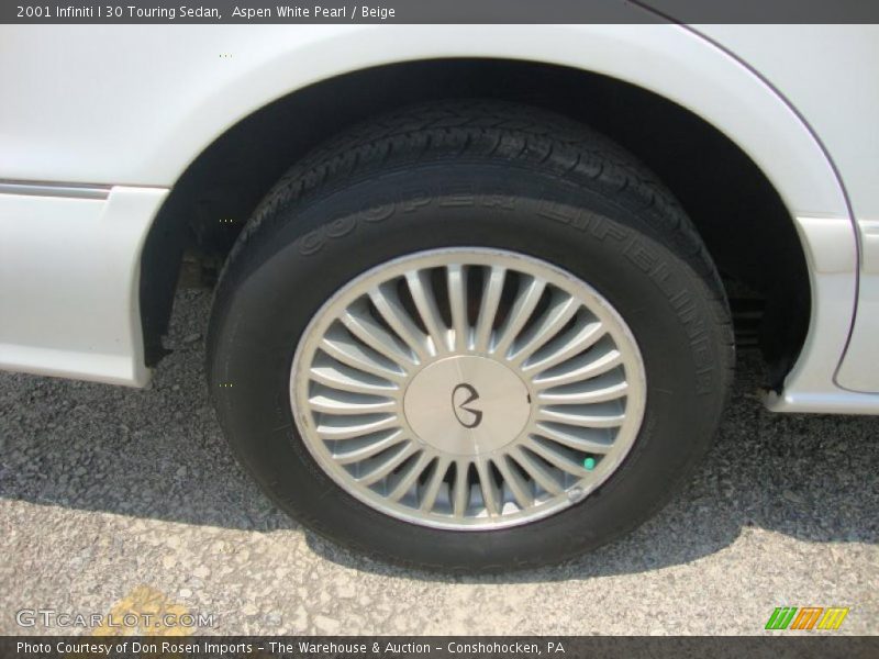 Aspen White Pearl / Beige 2001 Infiniti I 30 Touring Sedan