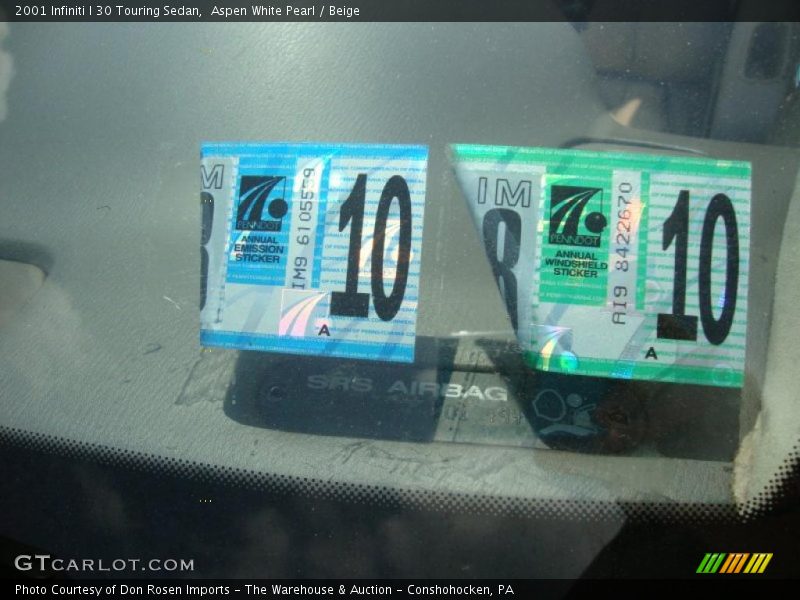 Aspen White Pearl / Beige 2001 Infiniti I 30 Touring Sedan