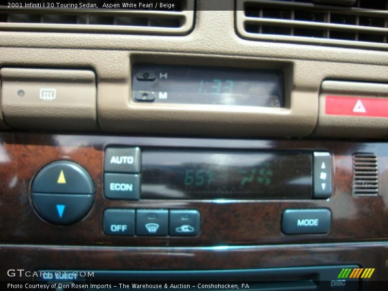 Aspen White Pearl / Beige 2001 Infiniti I 30 Touring Sedan