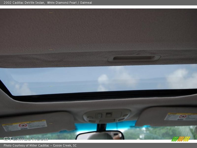 White Diamond Pearl / Oatmeal 2002 Cadillac DeVille Sedan