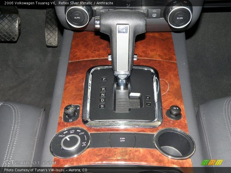 Reflex Silver Metallic / Anthracite 2006 Volkswagen Touareg V6