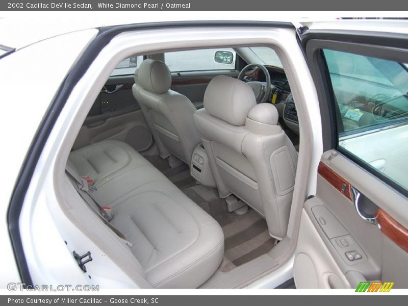 White Diamond Pearl / Oatmeal 2002 Cadillac DeVille Sedan