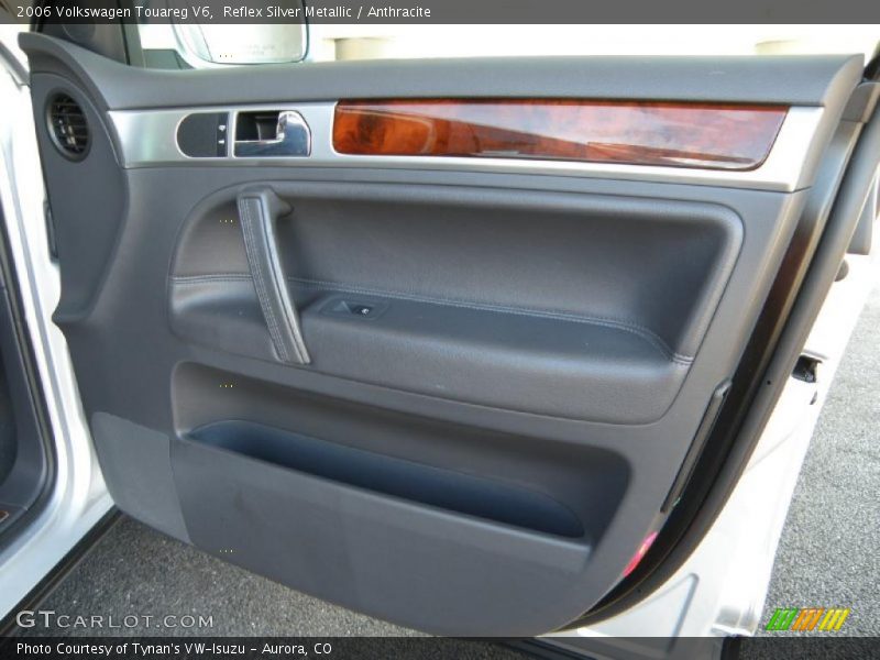 Reflex Silver Metallic / Anthracite 2006 Volkswagen Touareg V6