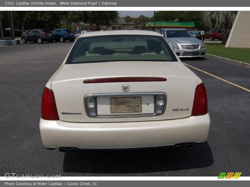 White Diamond Pearl / Oatmeal 2002 Cadillac DeVille Sedan
