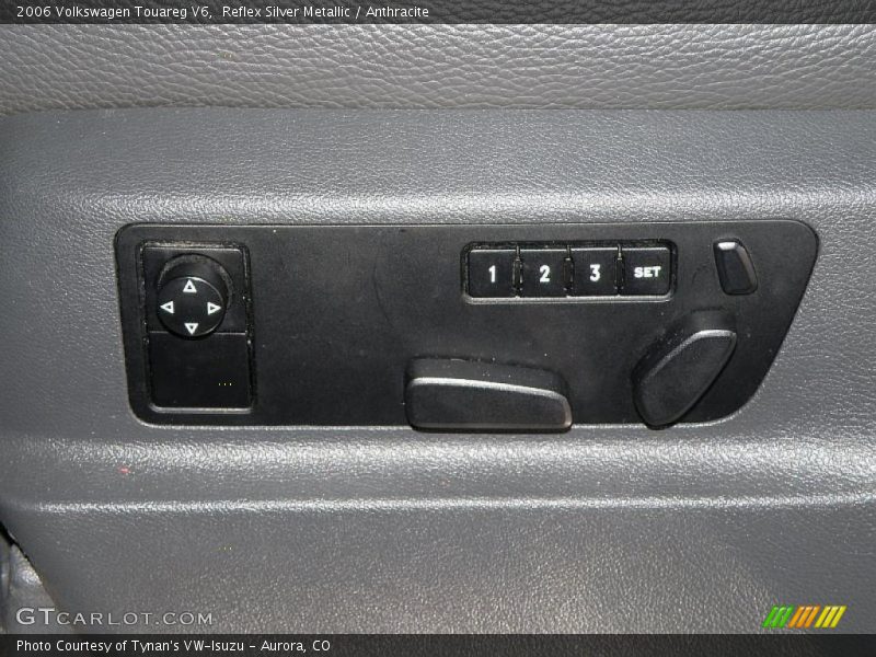 Reflex Silver Metallic / Anthracite 2006 Volkswagen Touareg V6