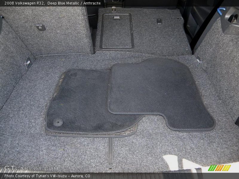 Deep Blue Metallic / Anthracite 2008 Volkswagen R32