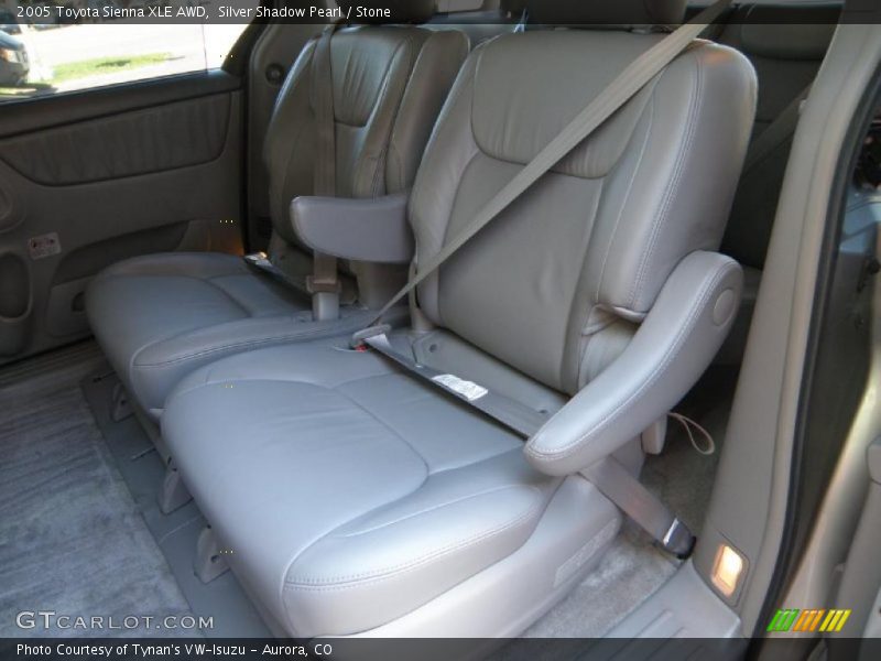 Silver Shadow Pearl / Stone 2005 Toyota Sienna XLE AWD