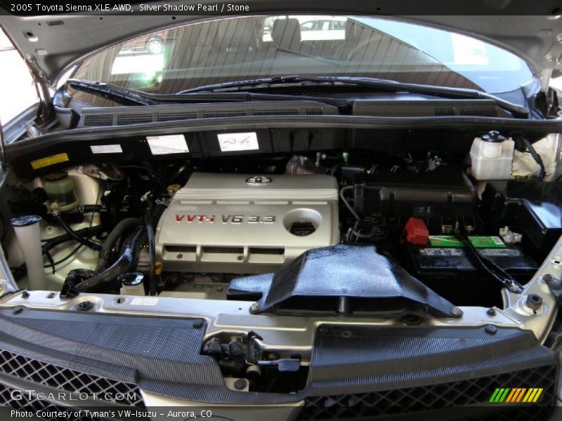 Silver Shadow Pearl / Stone 2005 Toyota Sienna XLE AWD