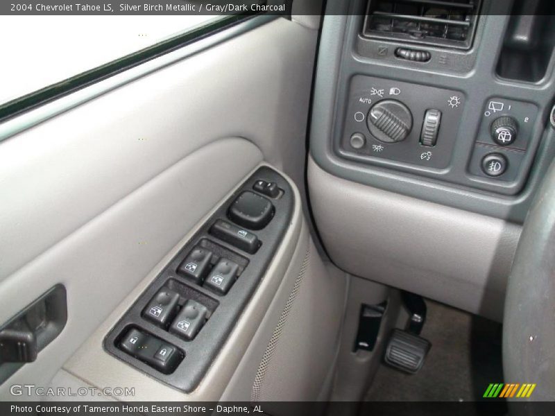 Silver Birch Metallic / Gray/Dark Charcoal 2004 Chevrolet Tahoe LS
