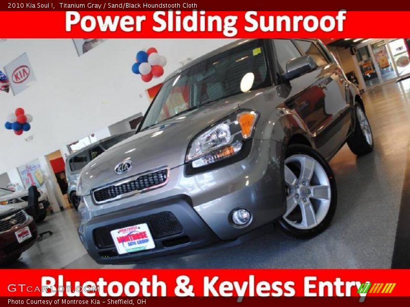 Titanium Gray / Sand/Black Houndstooth Cloth 2010 Kia Soul !