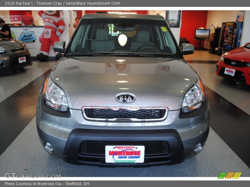 Titanium Gray / Sand/Black Houndstooth Cloth 2010 Kia Soul !