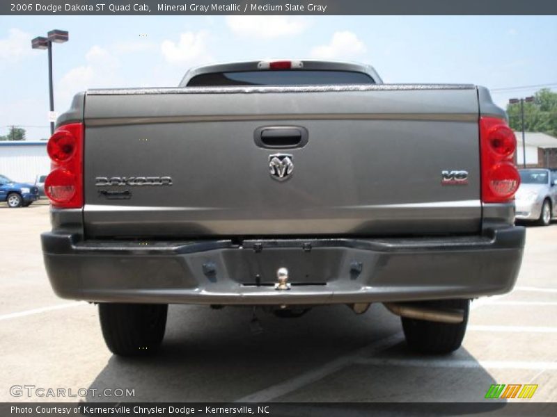 Mineral Gray Metallic / Medium Slate Gray 2006 Dodge Dakota ST Quad Cab