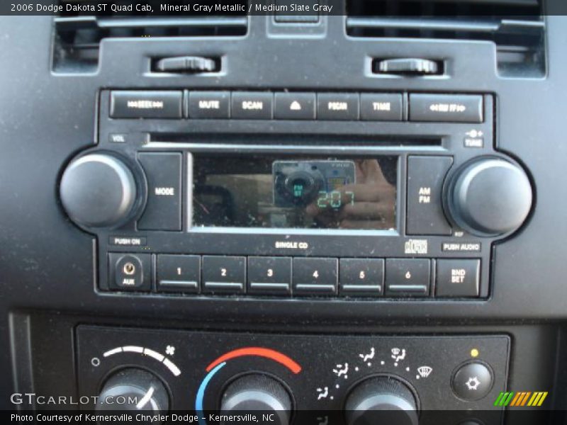 Mineral Gray Metallic / Medium Slate Gray 2006 Dodge Dakota ST Quad Cab
