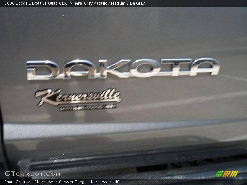 Mineral Gray Metallic / Medium Slate Gray 2006 Dodge Dakota ST Quad Cab