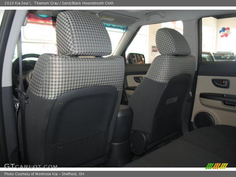 Titanium Gray / Sand/Black Houndstooth Cloth 2010 Kia Soul !