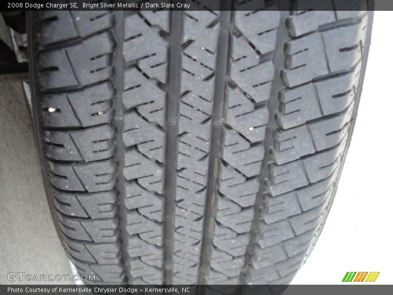 Bright Silver Metallic / Dark Slate Gray 2008 Dodge Charger SE