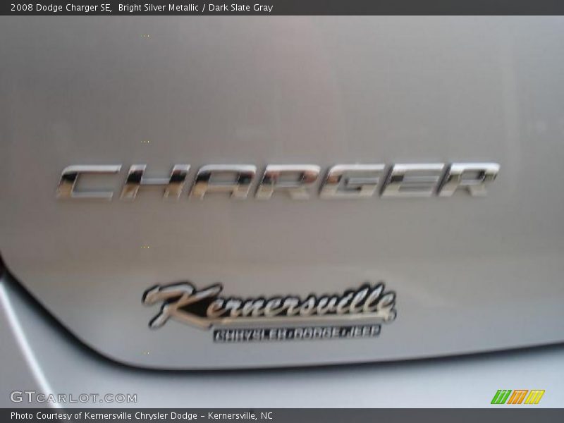 Bright Silver Metallic / Dark Slate Gray 2008 Dodge Charger SE