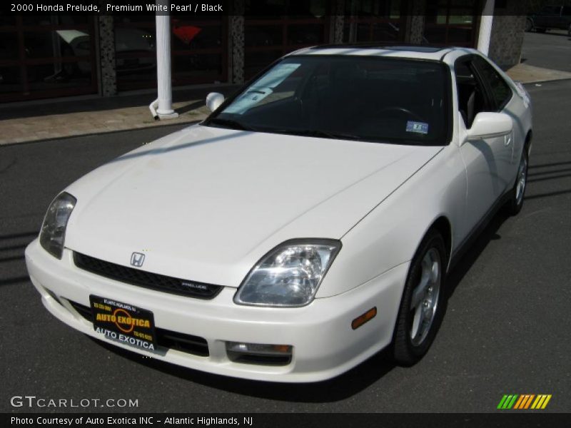 Premium White Pearl / Black 2000 Honda Prelude