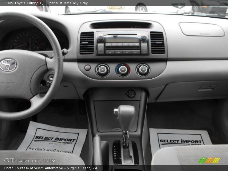 Lunar Mist Metallic / Gray 2005 Toyota Camry LE