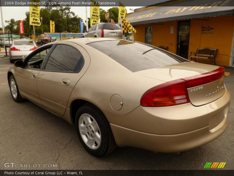 Light Almond Pearl Metallic / Sandstone 2004 Dodge Intrepid SE