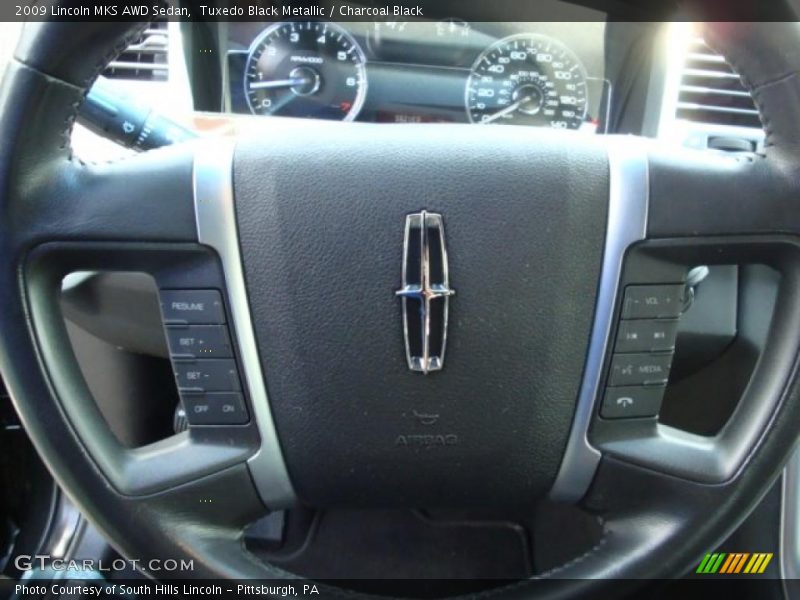 Tuxedo Black Metallic / Charcoal Black 2009 Lincoln MKS AWD Sedan