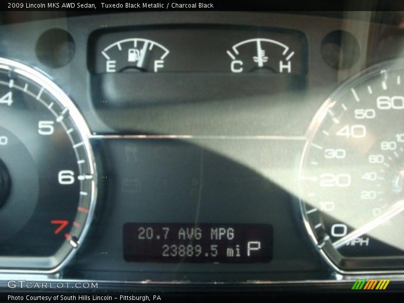 Tuxedo Black Metallic / Charcoal Black 2009 Lincoln MKS AWD Sedan