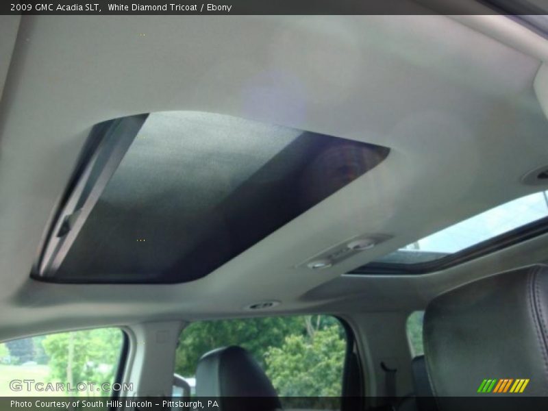 White Diamond Tricoat / Ebony 2009 GMC Acadia SLT