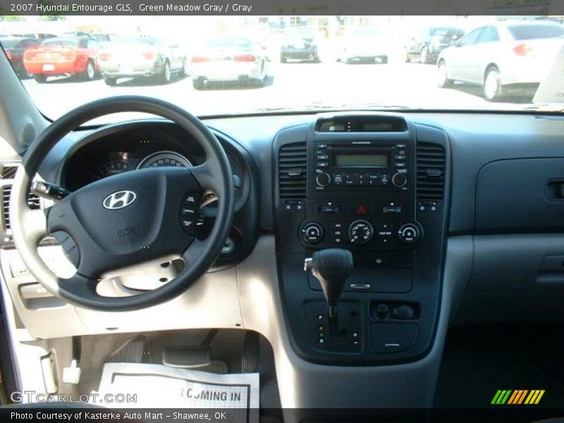 Green Meadow Gray / Gray 2007 Hyundai Entourage GLS