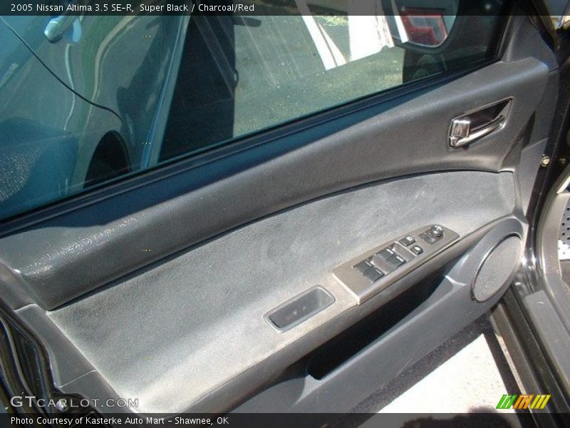 Super Black / Charcoal/Red 2005 Nissan Altima 3.5 SE-R