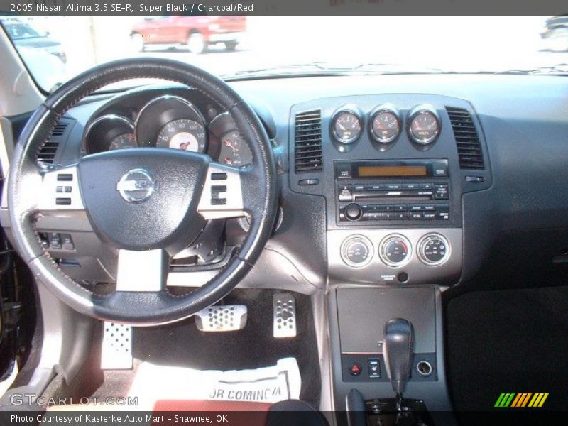 Super Black / Charcoal/Red 2005 Nissan Altima 3.5 SE-R