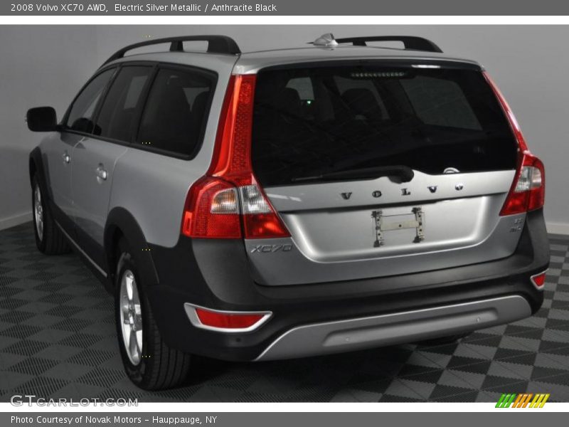 Electric Silver Metallic / Anthracite Black 2008 Volvo XC70 AWD