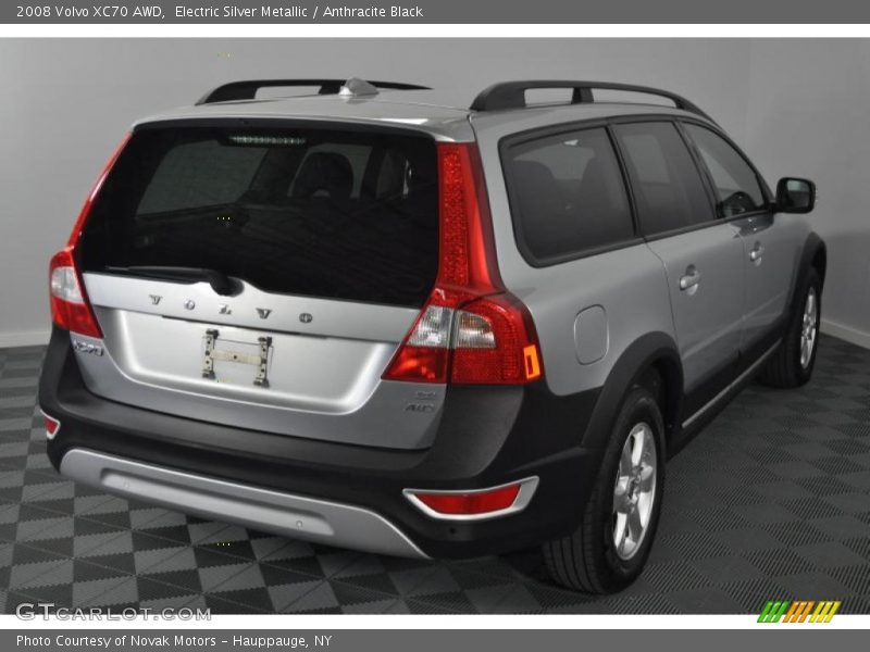 Electric Silver Metallic / Anthracite Black 2008 Volvo XC70 AWD